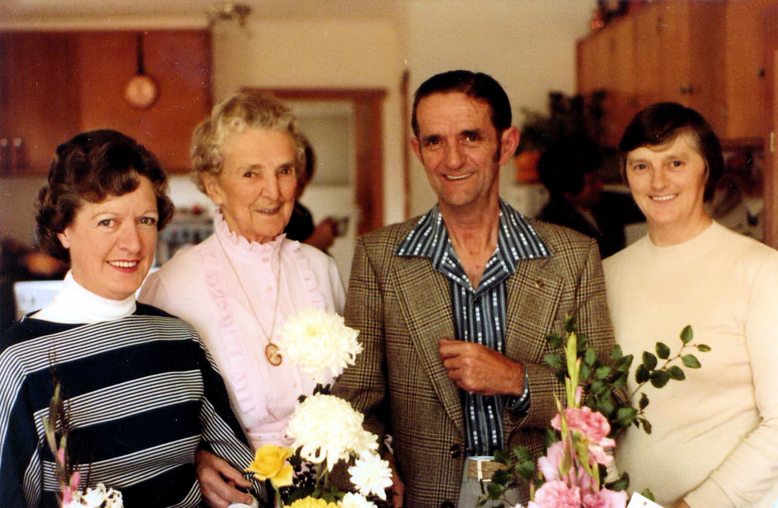 Betty Mary Bock, Florence May York, Alfred James Bock [Bill], Joan Florence Bock